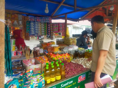 Jaga Stabilitas dan Ketahanan Pangan Daerah, Satgas Saber Pangan Polres Pesawaran Turun Langsung Awasi Harga Sembako di Pasar Sukaraja